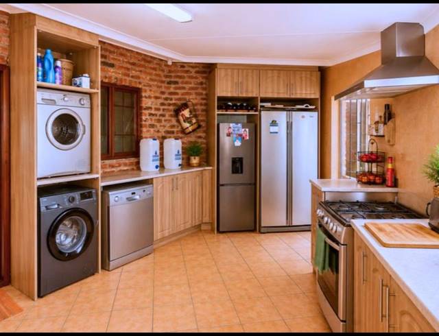 4 BEDROOM HOUSE FOR SALE IN HEIDERAND